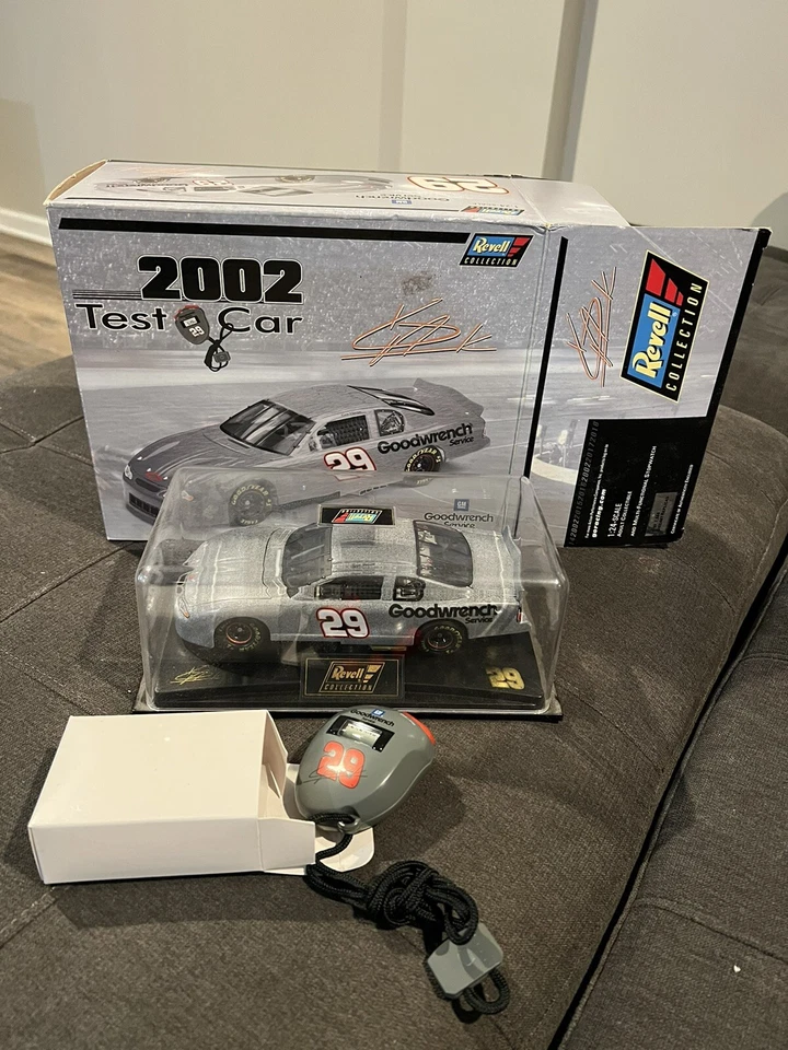 Coche de prueba de servicio Goodwrench Revell #29 2002 Kevin Harvick 1/24  Foto 3 de 4