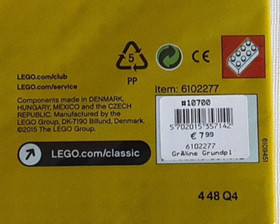 Lego CLASSIC: Green Baseplate (10700), new in sealed package