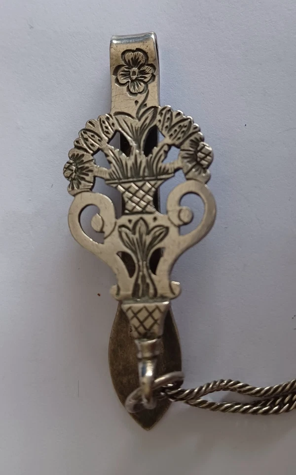 ancienne Chatelaine en argent poinçon tête de Minerve - Photo 4/4