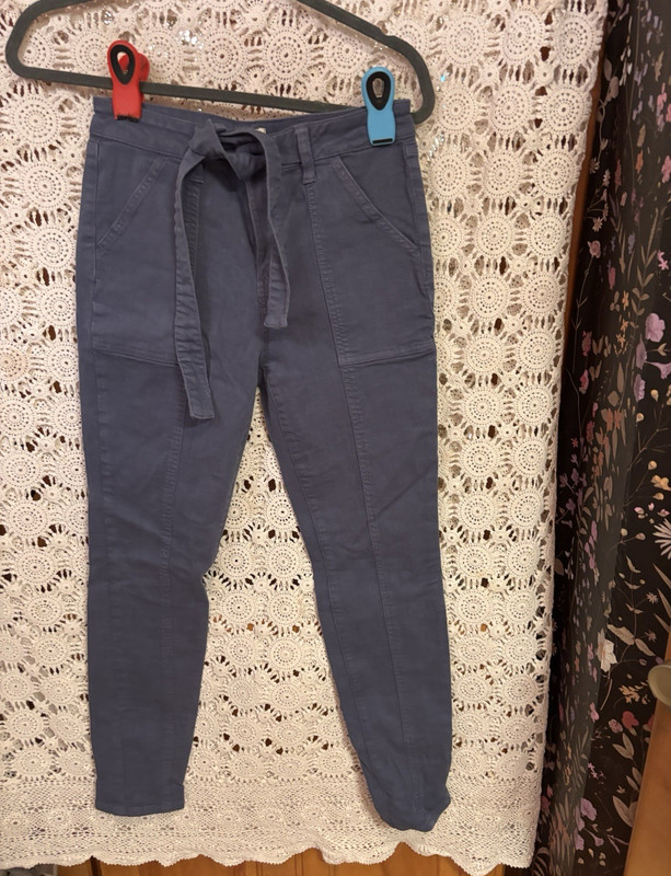 SO Women's Blue Solid Tie Waist Pants with Pockets Regular Fit Size 5
