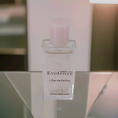 MINI Yves Rocher COMME UNE EVIDENCE Eau De Parfum Dabber Splash Women 0.25 fl oz