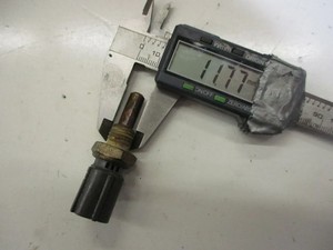 Suzuki GSX-R 750 WVCF K6 K7 Thermoschalter Kühlerschalter Sensor Kühler Lüfter