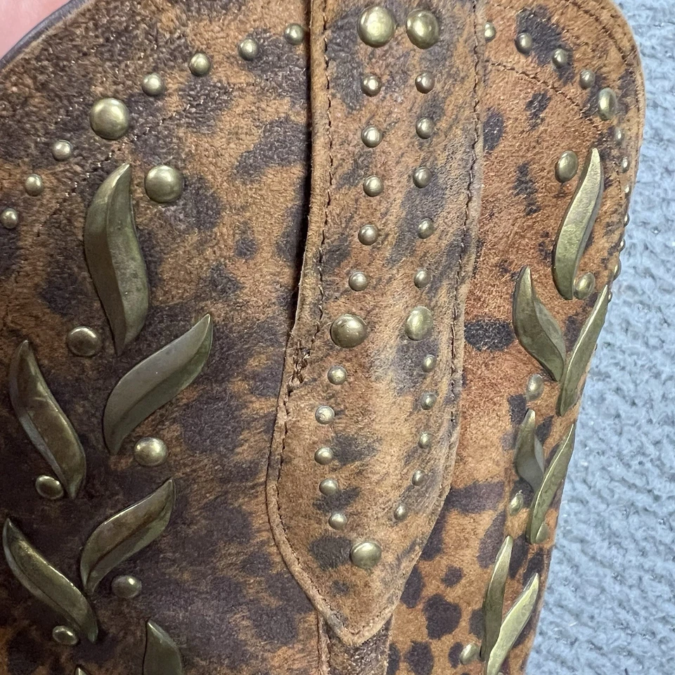 Botas de Vaquero Lucchese 1883 para Mujer 6.5B Tachonadas Estampado de Guepardo Camel M4622.S54 Foto 4 de 4