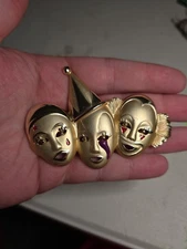 AJC American Jewelry Co Large Gold Tone Triple Clown Brooch Pin