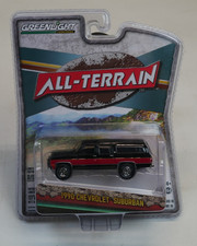 1:64 GreenLight *ALL-TERRAIN 15* Black & Red 1990 Chevrolet Suburban  NIP