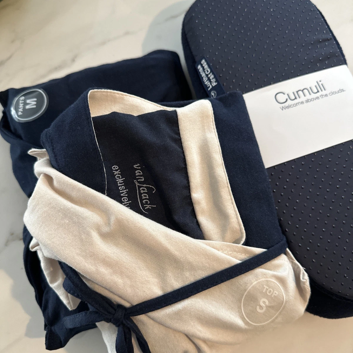 Lufthansa Van Laack First Class Pyjama | Acheter sur