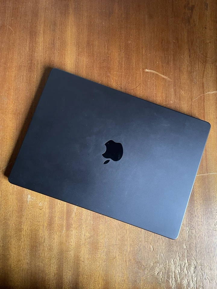 Apple MacBook Pro 14" M3 Pro · 18GB · 500GB, foto 3 de 4