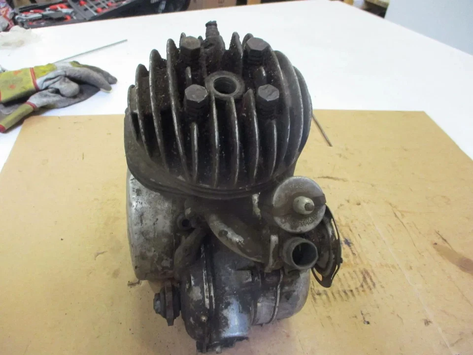 Motor SM98 Getriebe BM46 Fichtel & Sachs Zahnräder Gehäuse Block Vergaser - Bild 3 von 4