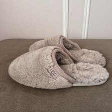 UGG Australia Fluffette Plush Wool Slippers Shoes Beige Women  s Size 7 read 