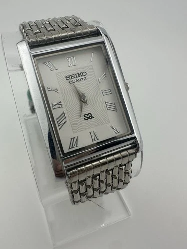 WHITE DIAL Vintage Seiko Slim Quartz men’s Wrist Watch