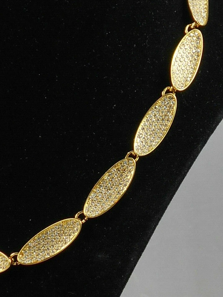 Collar Ralph Lauren Oro COLECCIÓN FIRMA Collar Cristal Swarovski $258 Foto 2 de 4