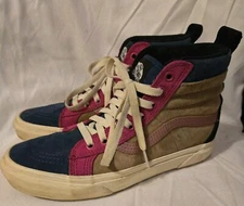 Size 6.5 - VANS SK8- Slim Zip High Scotchgard