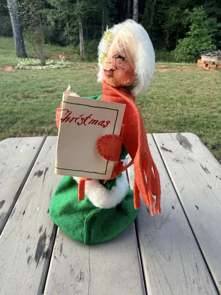 "Figura posable de 8"" Annalee Christmas Tree Topper Caroler Woman 1974 vintage" Foto 2 de 4