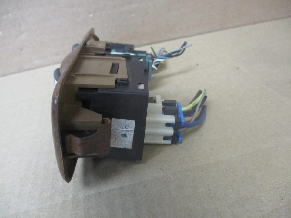 1997-2004 Oldsmobile Silhouette Driver Master Window Switch Left Woodgrain - Image 3 of 4