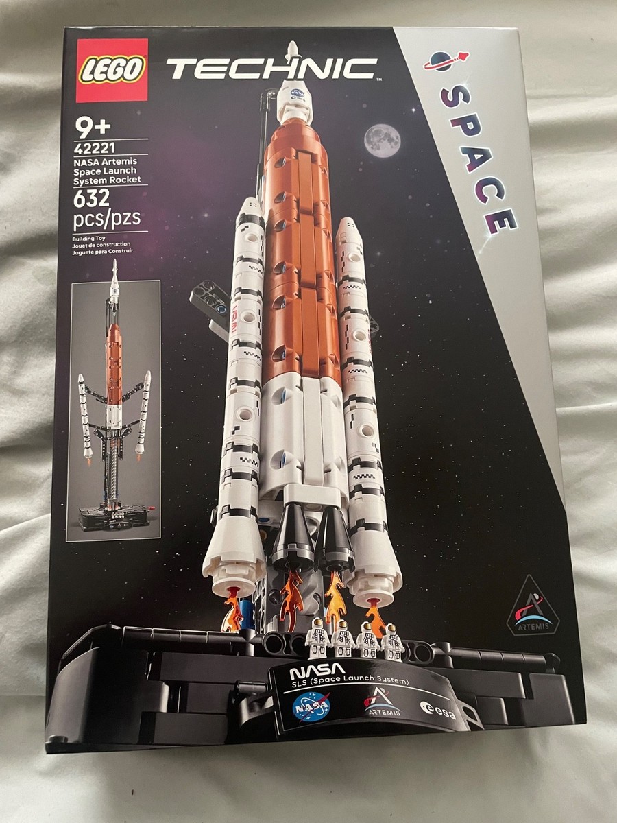 LEGO Technic NASA Artemis Space Launch System Rocket (42221) New