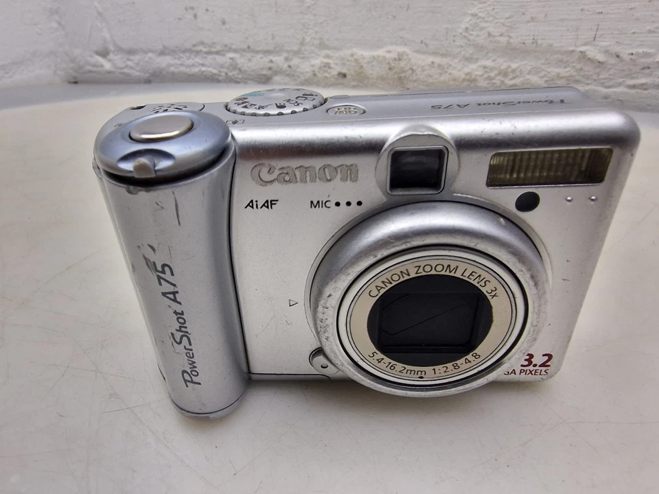 Canon PowerShot A75 Digitalkamera 3.2MP 3x Zoom Kompaktkamera Silber – Getestet - Bild 4 von 4