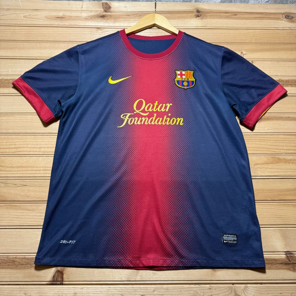 Nike Dri Fit Lionel Messi #10 FC Barcelona Home World Cup Soccer Jersey - Medium - Image 2 of 4