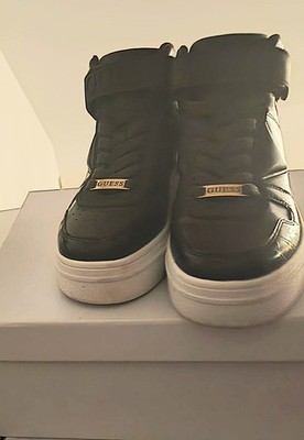 Guess Sneaker Wedges 2.0.  NEU & UNGETRAGEN Farbe: Schwarz/Weiß