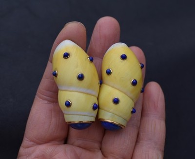 Seemann Schepps große gelbe Muschel Ohrringe blauer Lapislazuli Ohrstecker 18K