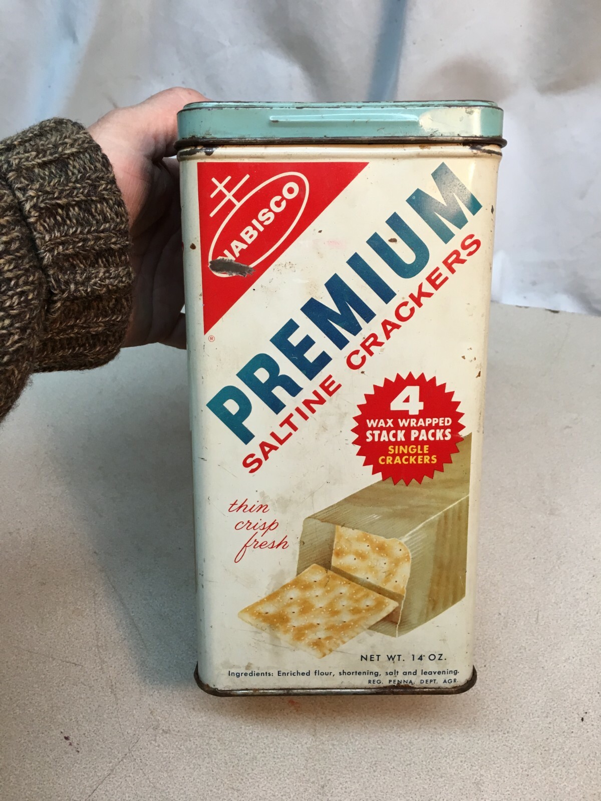Vtg 1960s Nabisco Premium Saltine Cracker Tin Kitchen Canister Spanish