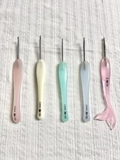 5PCS Resin Mermaid Tail Crochet Hook Set Pink Blue Green Ivory 2.5mm  4.0mm