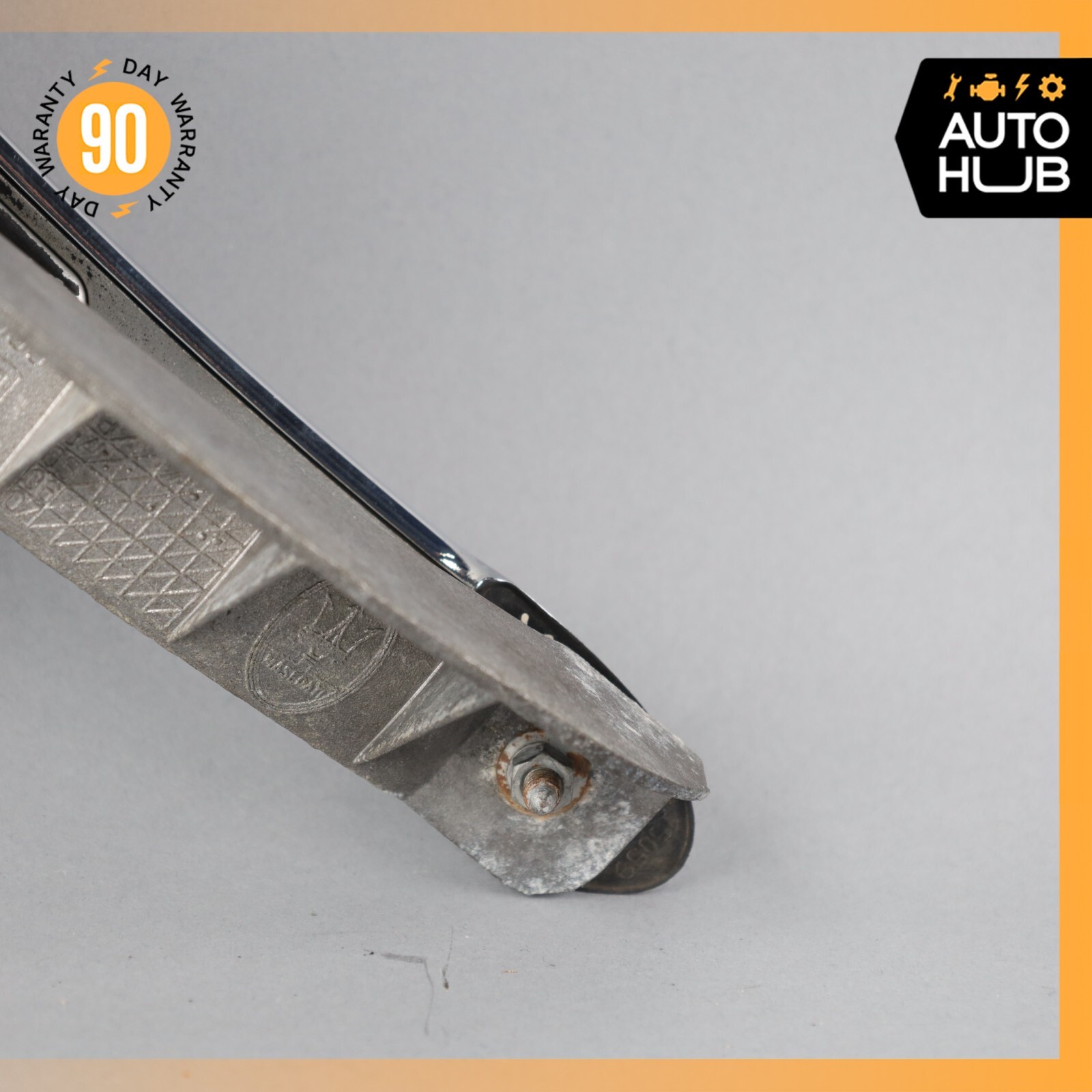 03-13 Maserati Quattroporte M139 Front Left Side Exterior Door Handle OEM 29k