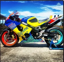 SUZUKI GSXR 600 / 750 (2000 - 03) GSXR 1000 (2001 - 04) XL2 Tank Grips