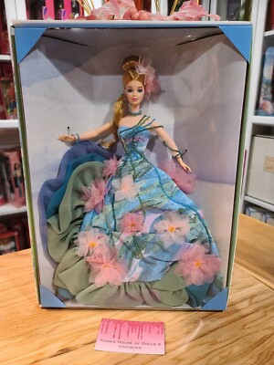 NEW! 1997 CLAUDE MONET WATER LILY BARBIE! | eBay