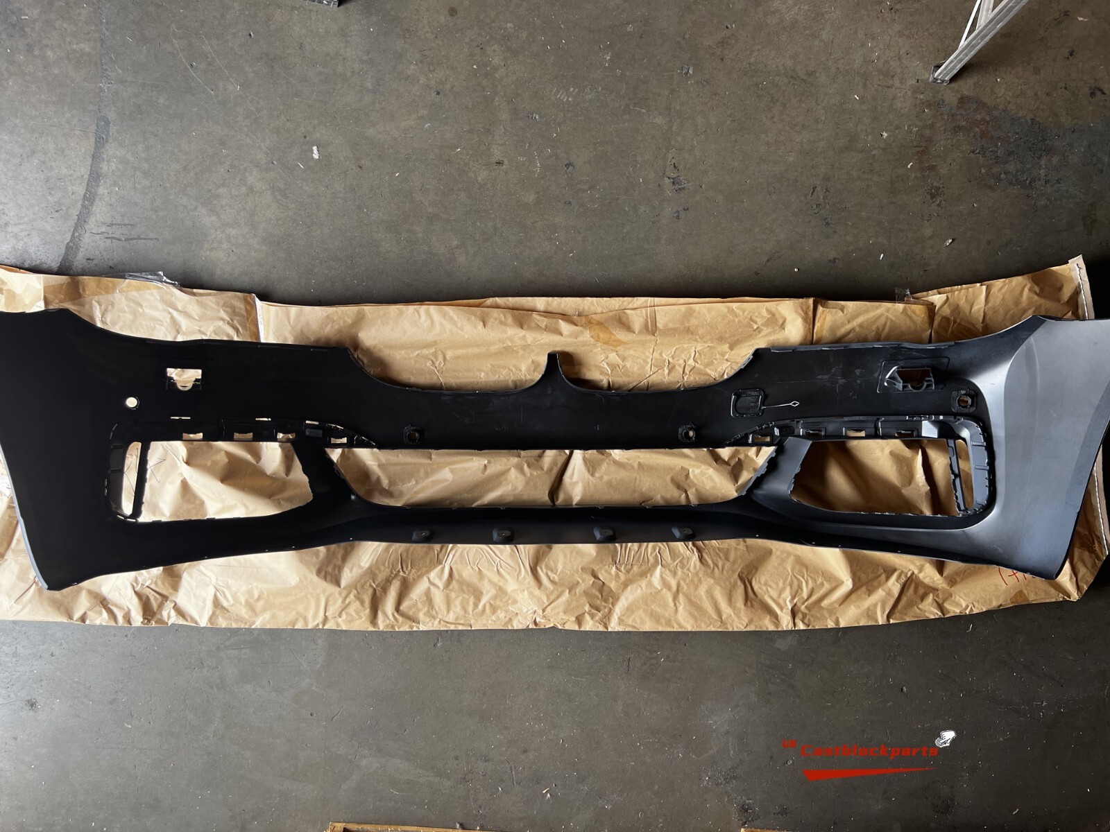 New For 2015-2019 BMW 7 series G11 G12 M Sport Front Bumper 