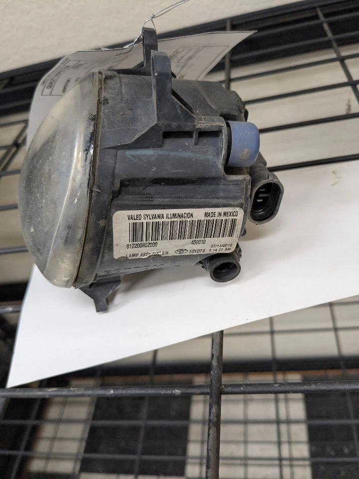 Driver Corner/Park Light Fog-driving Bumper Mounted Fits 12-21 TACOMA 2167393 - Image 2 of 4