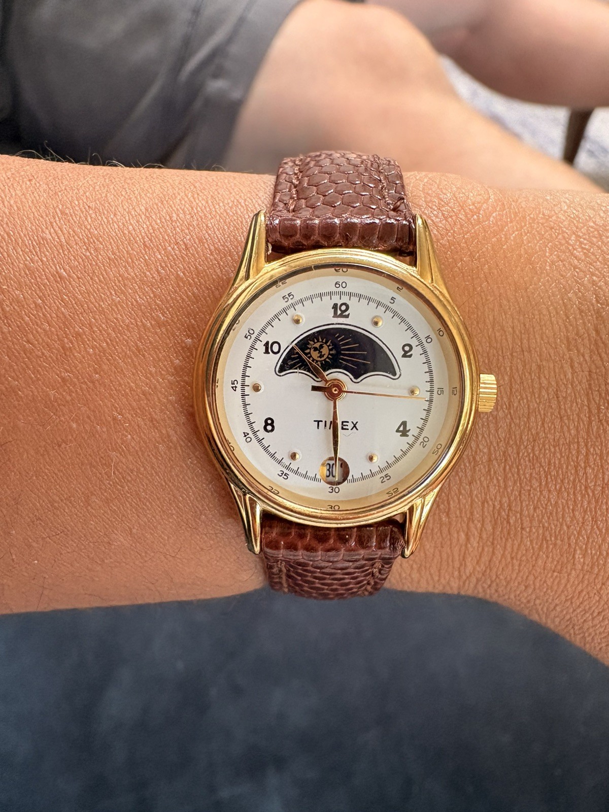Timex Moon Phase Women's Watch 90's Gold Tone Dress Leather Strap image 4