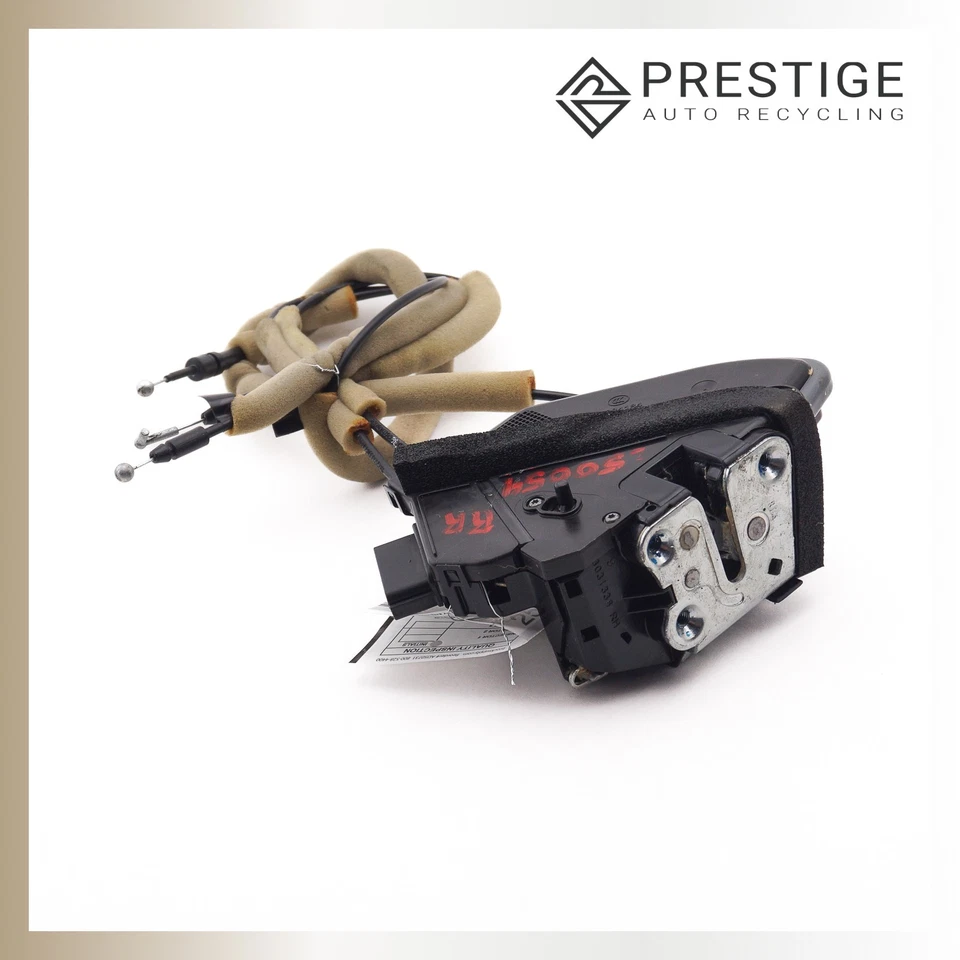 Actuador de cierre de puerta trasero derecho Nissan LEAF 2013-2024 82500-4NP0A OEM Foto 3 de 4