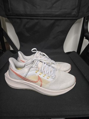 Nike Air Zoom Pegasus 39 Women's Size 8 Road Running Shoes Grey