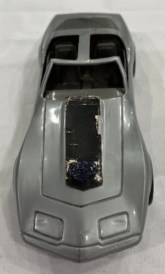 Testors Plastic Corvette 25th Anniversary 1:24 Scale - Image 2 of 4