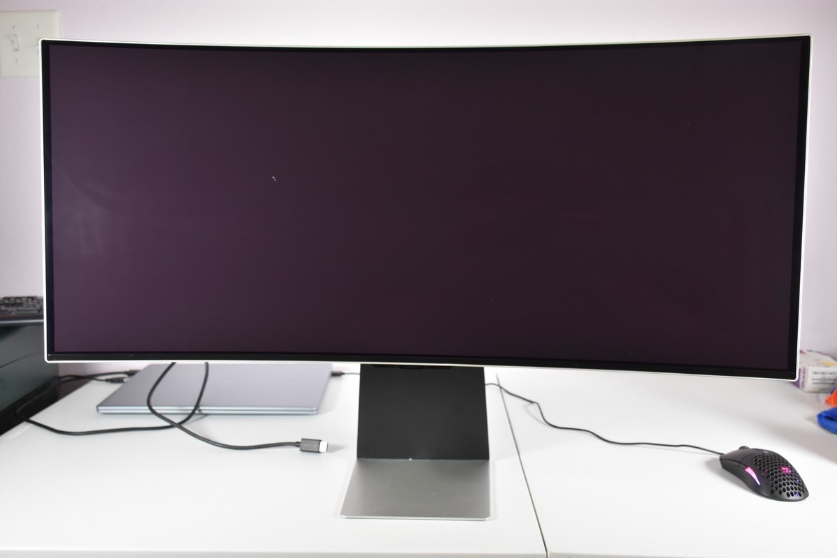 LG 39GS95QE-B 39