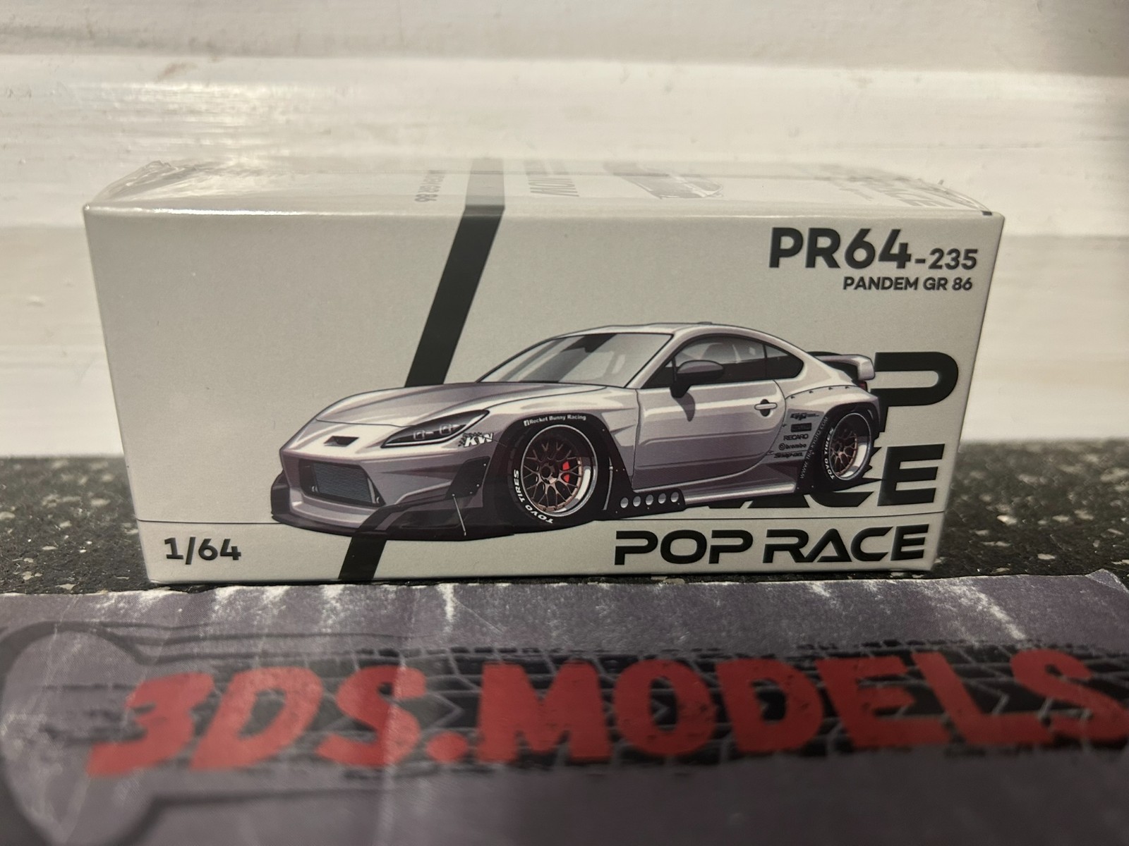 POP RACE TOYOTA PANDEM GR86 SILVER 1/64 *COMBINE POSTAGE*