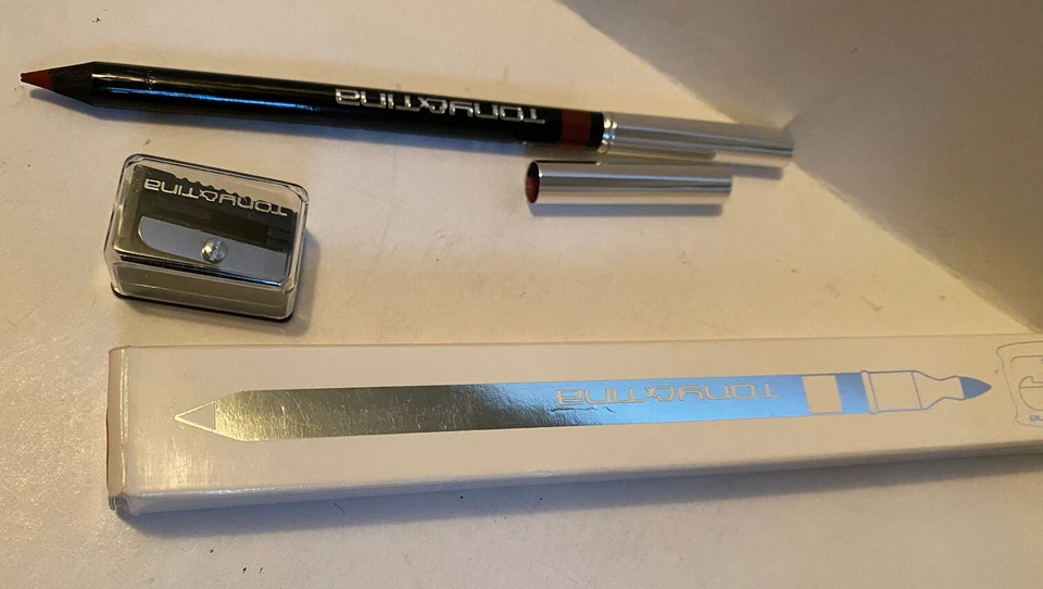 Lápiz labial herbal Tony & Tina ~ B.5 con sacapuntas Nuevo en caja raro de encontrar Foto 2 de 2