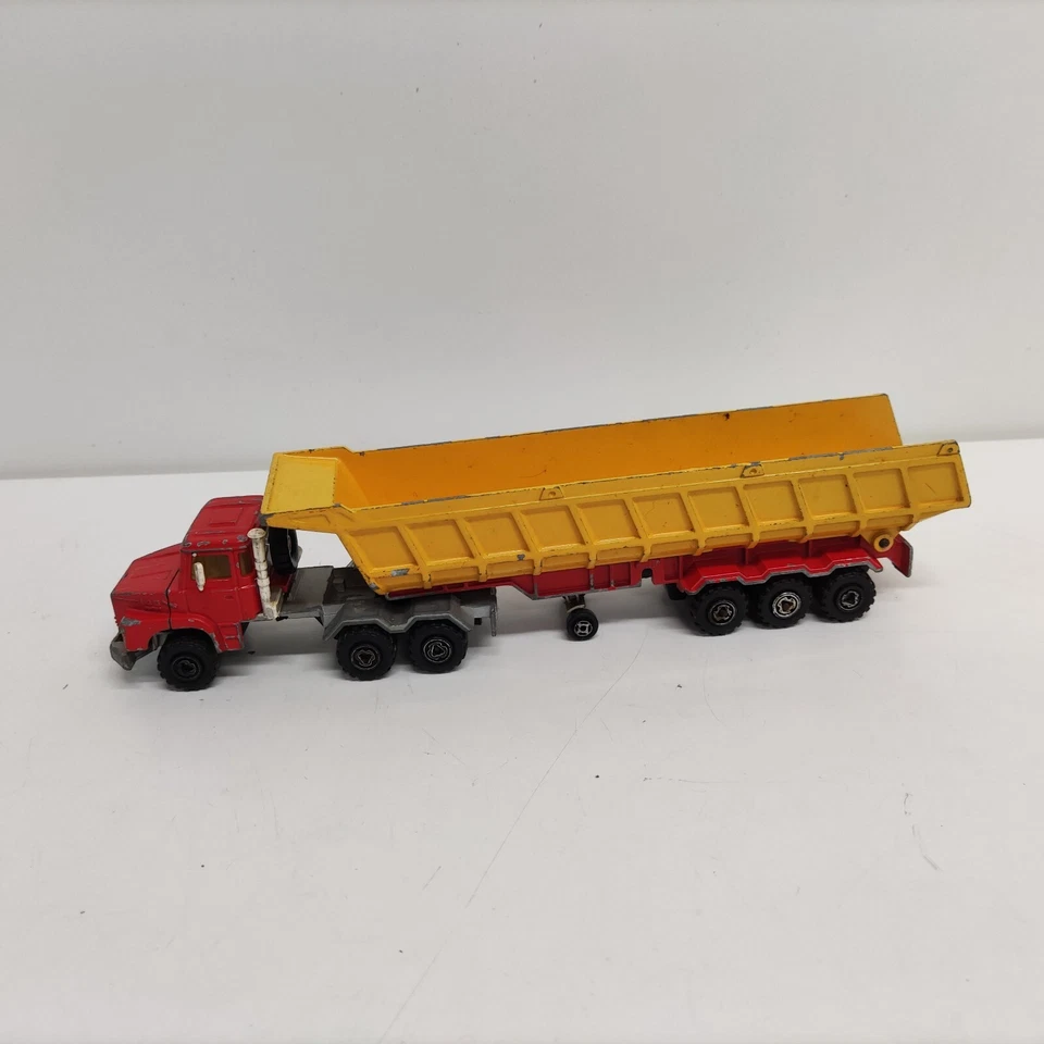 majorette, camion scania p140 con cassone. SCALA 1/60 DIE CAST MODELLINO VINTAGE - Immagine 2 di 4
