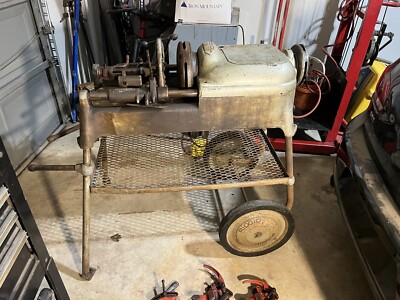 Rigid 802 Pipe Threader/ Stand/ Dies