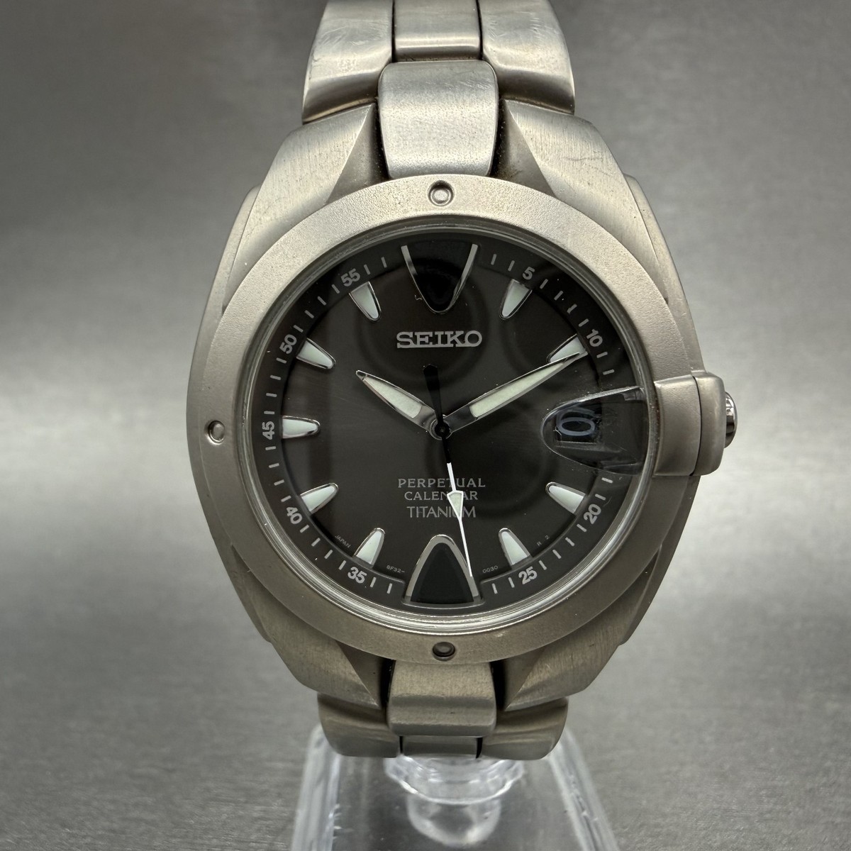 Seiko Perpetual Calendar Watch Men 39mm Black Dial Titanium 8F32