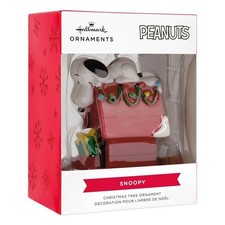 Hallmark Peanuts Snoopy on Dog House Christmas Ornament New In Box