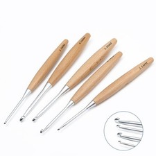 Effortless Crocheting with Wooden Handle Crochet Hook Set 12 Sizes Material