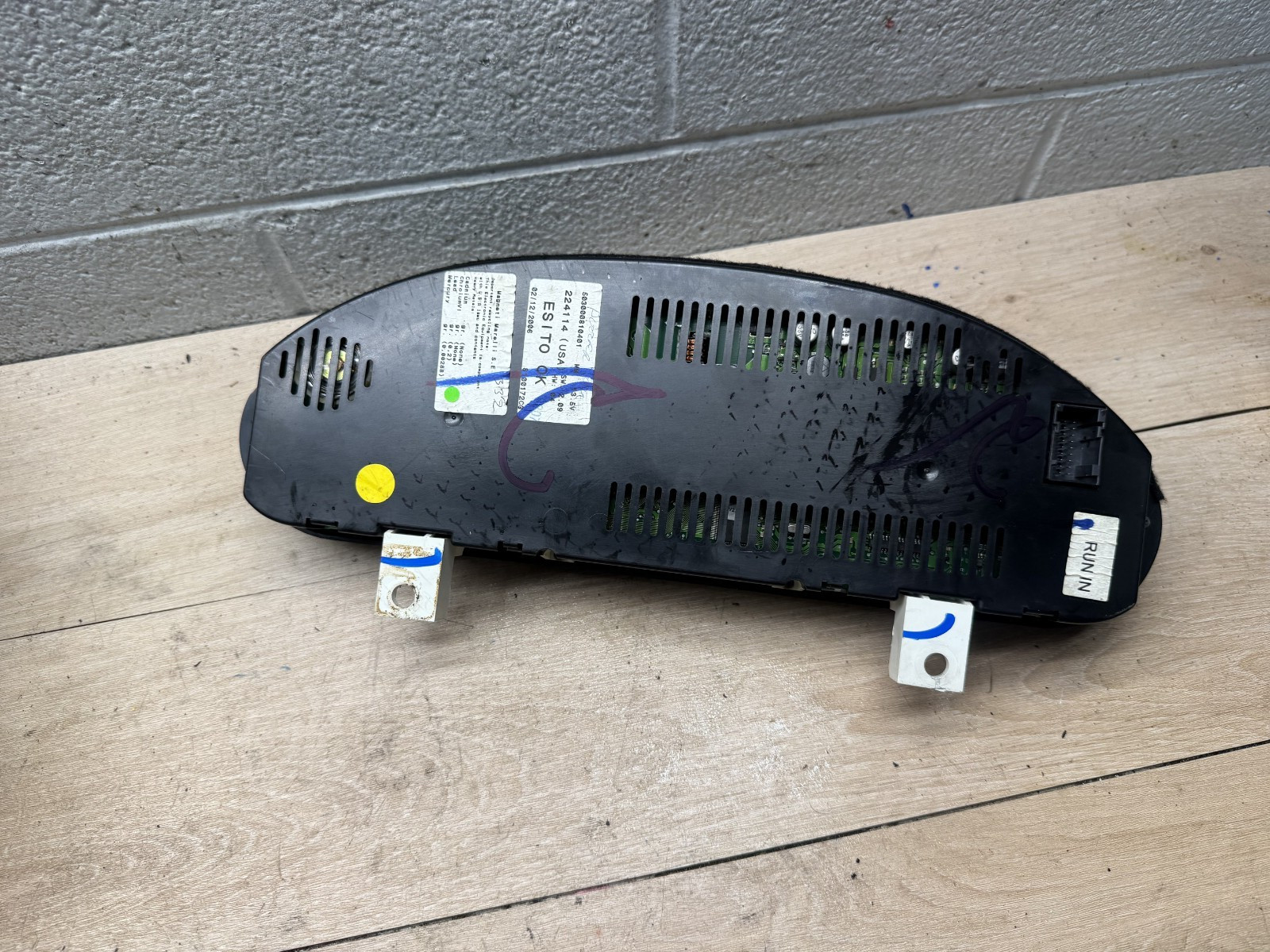 Maserati Quattroporte 2003-2008 Instrument cluster