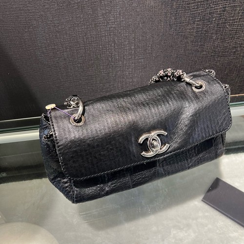 Chanel Classic Flap Medium Black Leather Silver HW Shoulder Bag Preowned Authent