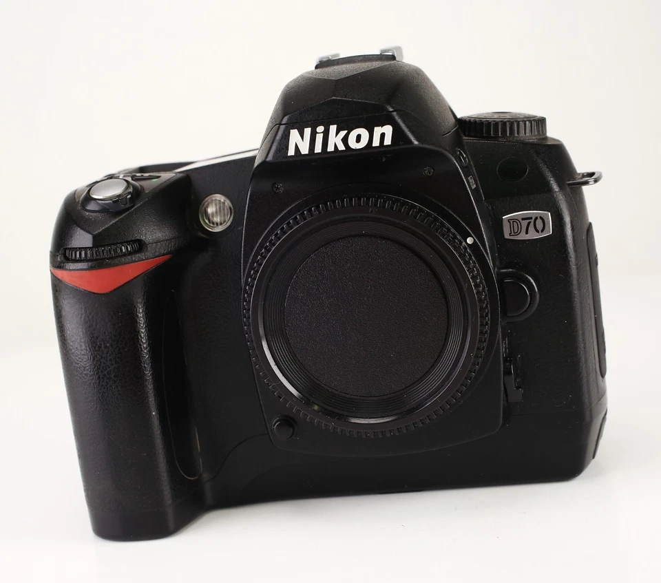 Nikon D70, photo 3 of 5