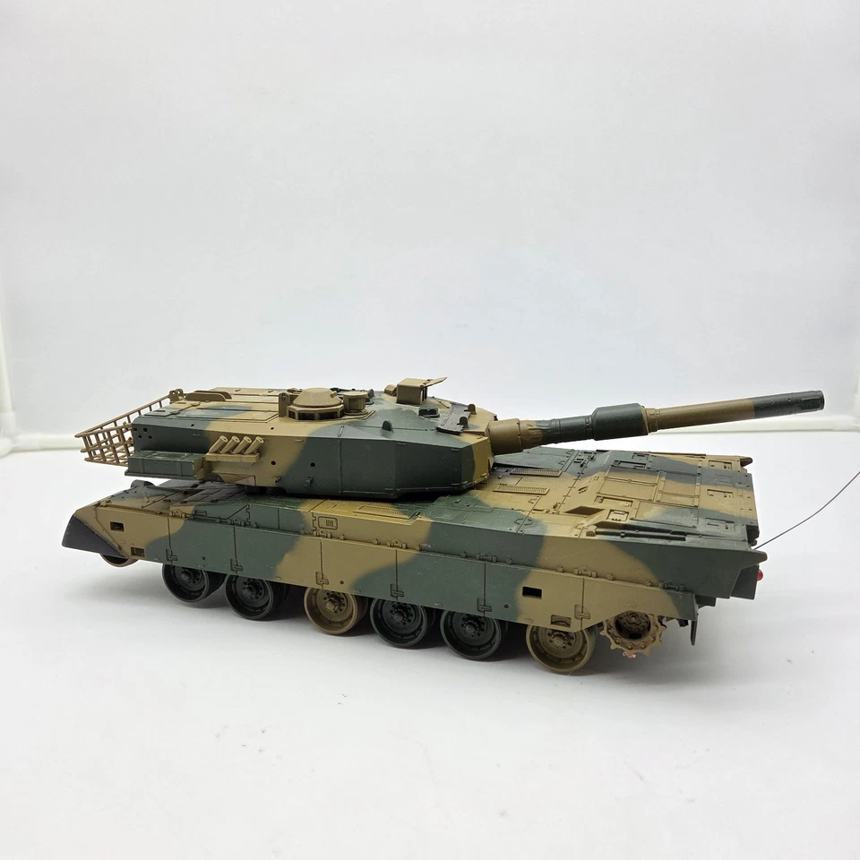 Heng Long RC Battle Tank – 1/24 Scale – Camouflage – For Parts / As-Is - Image 4 of 4