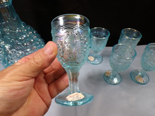 Imperial Azure Blue Carnival Glass Grapes Wine Set - Decanter & 6 Goblets - Picture 9 of 13