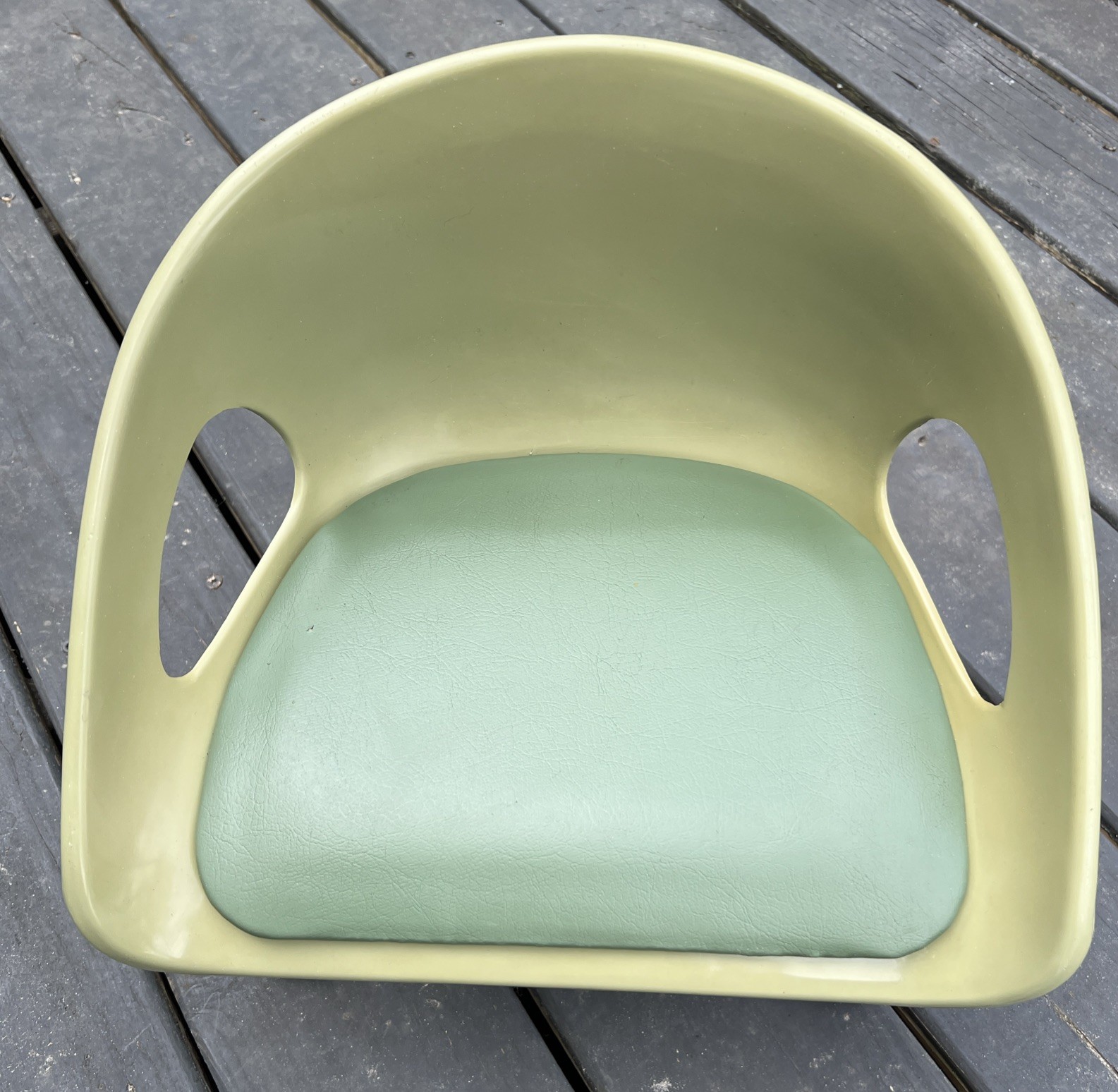 Hamilton Cosco Modern MSM Kids Folding Chair