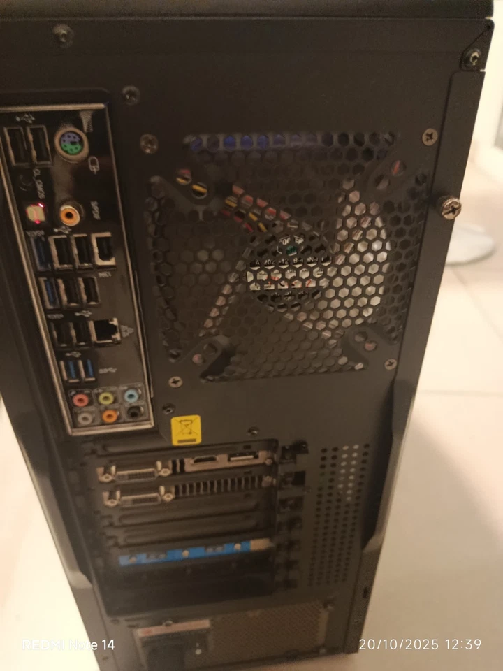 centrale d ordinateur cm Storm noire avec lecteur cd avec câblé de branchement - Image 3 of 4