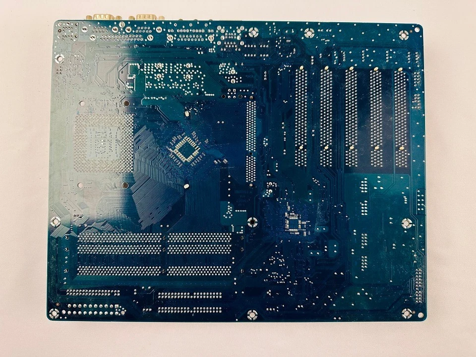 Shuttle AN35N 400 Motherboard - Image 4 of 4